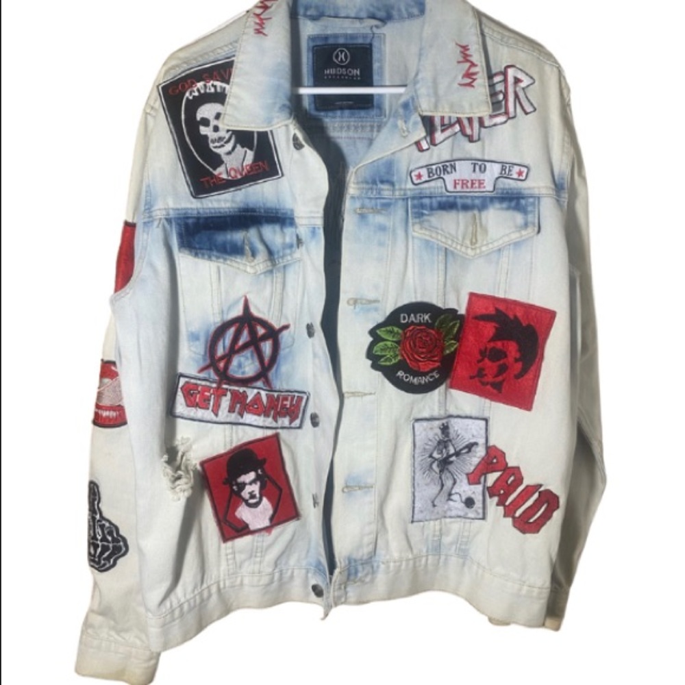HUDSON| Light Washed “Dirty Denim” Graphic Jean Jacket | Mens Medium